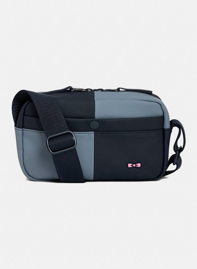 Eden Park Navy and gray cut-and-sew rubber camera bag - Image 3