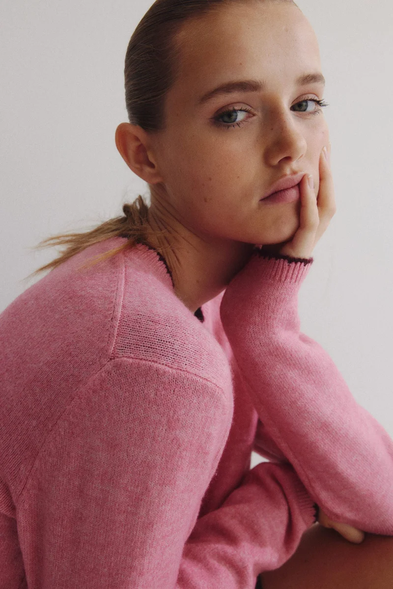 اتش اند ام كارديغان محبوك بتصميم ناعم