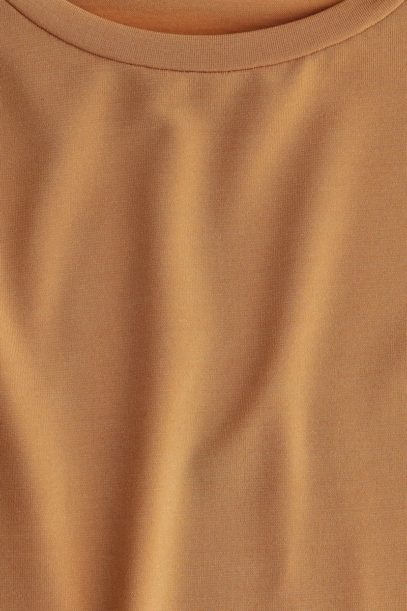 اتش اند ام بلوزة ضيقة