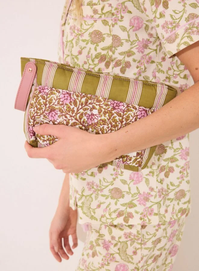 women'secret Medium quilted flower vanity case