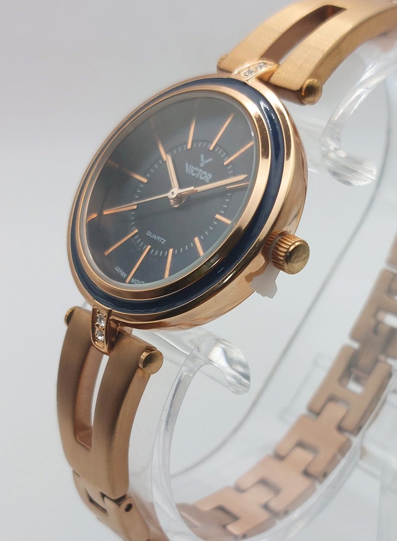 Victor ساعة نسائية أنالوج كوارتز باند من الفولاذ المقاوم للصدأ باللون الوردي الذهبي - V1498 - 32 مم - Image 4