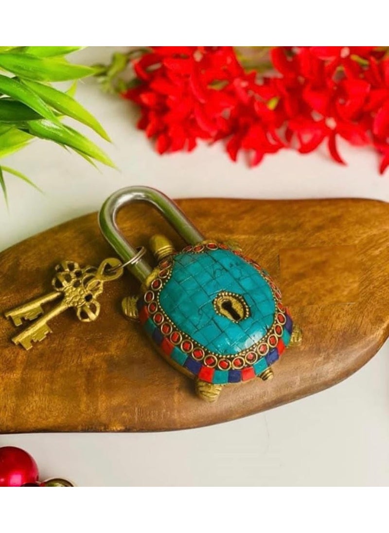 Das Traders Das Traders Brass Turtle Pad Lock Vintage Style Antique Tortoise Shape Brass Security Lock Fully Functional Lock with 2 Keys L x W x H 3 1 5 in inches Wt 500 gm Stone Work  - Image 1