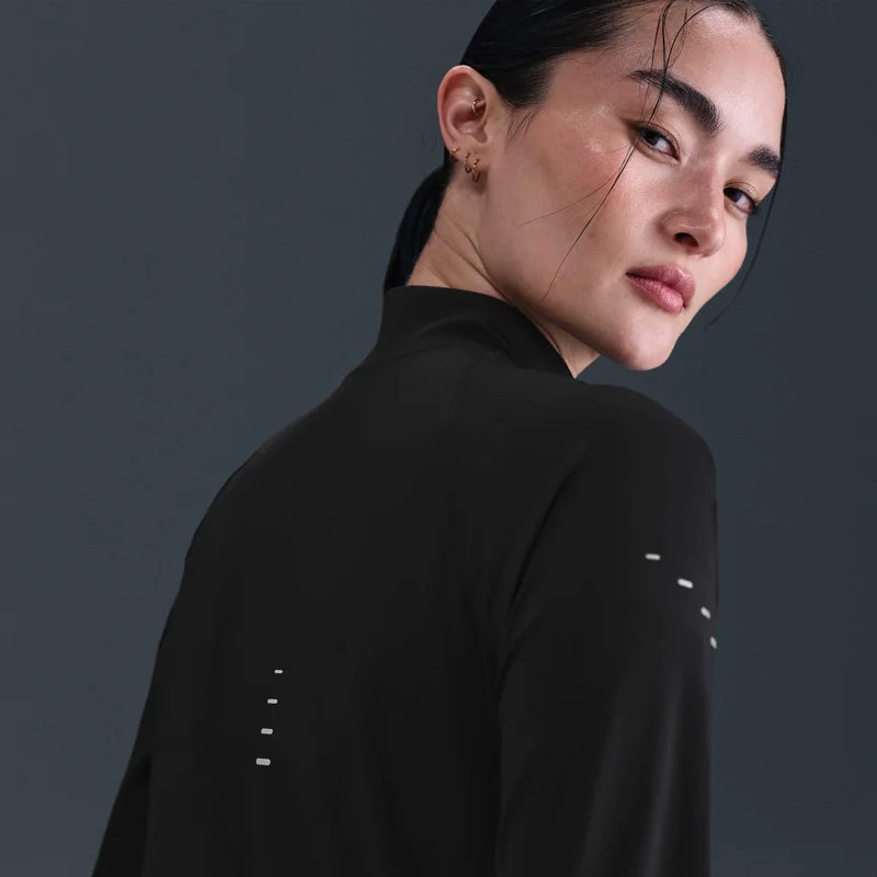 نايكي قميص جري نسائي بسحاب كامل بتقنية دراي-فِت