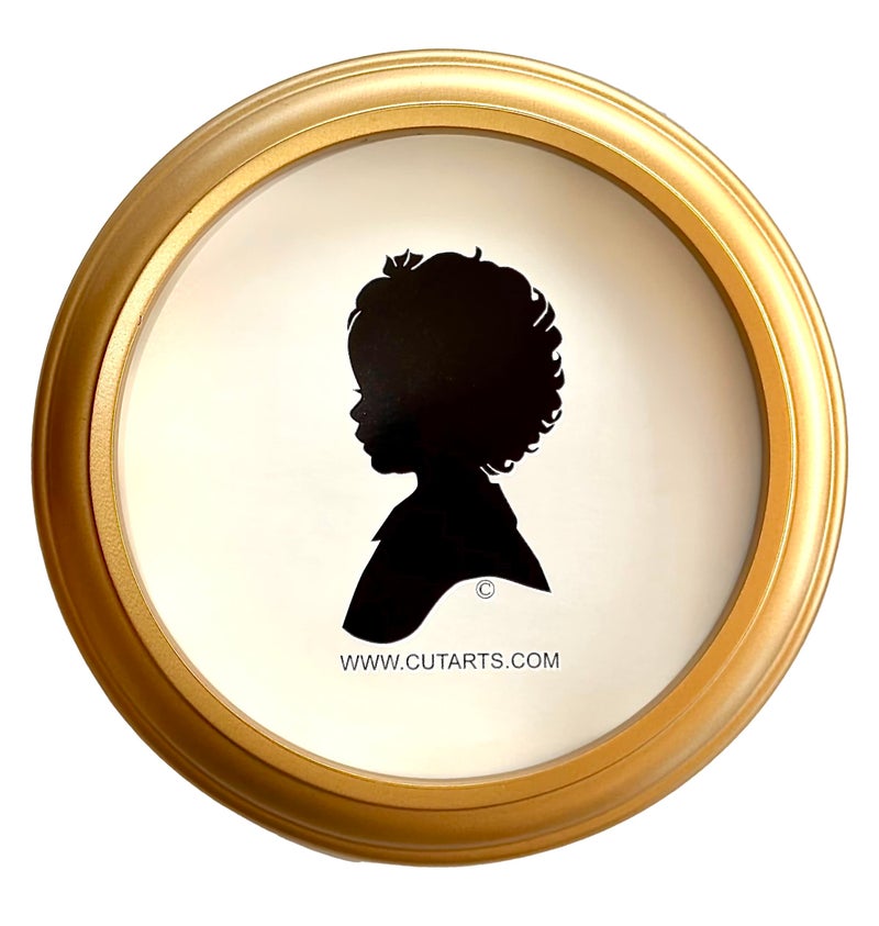 CUT ARTS 8" Round Gold Picture Frame - Image 5