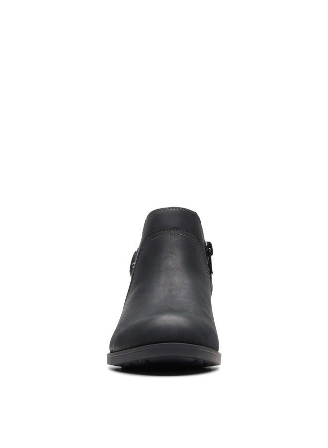 clarks Women's Charlten Grace Ankle Boot, Black Oily, 40 EU - Image 3