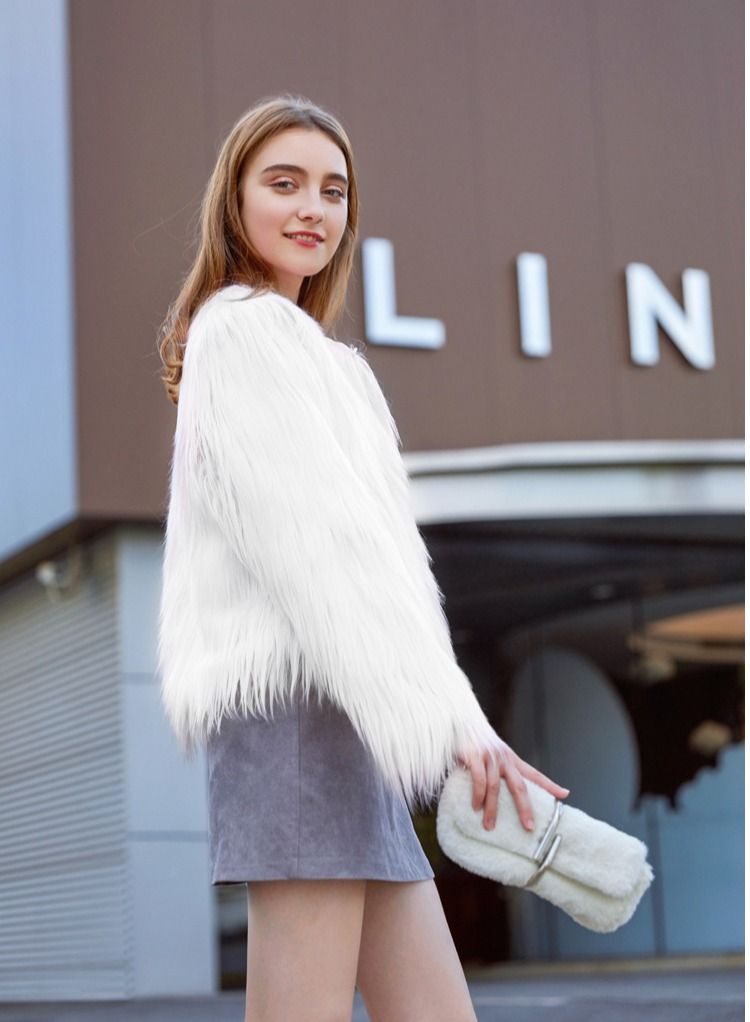 Loquat Women's Solid Color Wash Imitation Fur Short Coat White  - Image 2