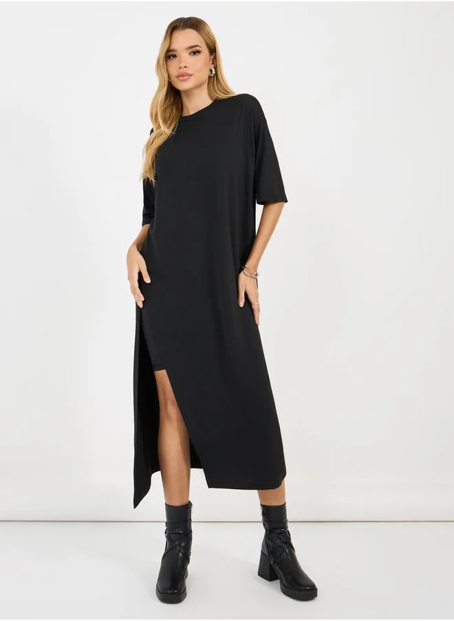 Styli Solid Round Neck Longline T-Shirt with Side Slit