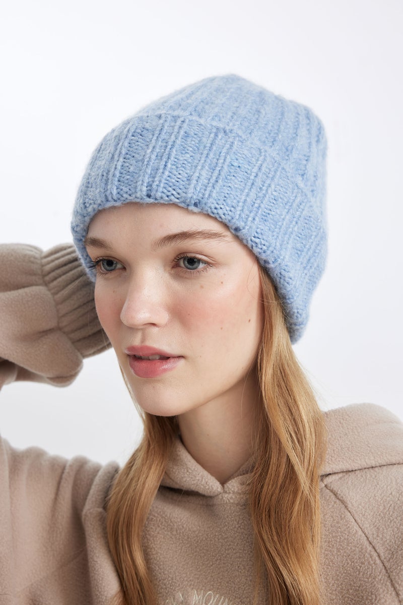 DeFacto Woman Knitted Beanie  - Image 1