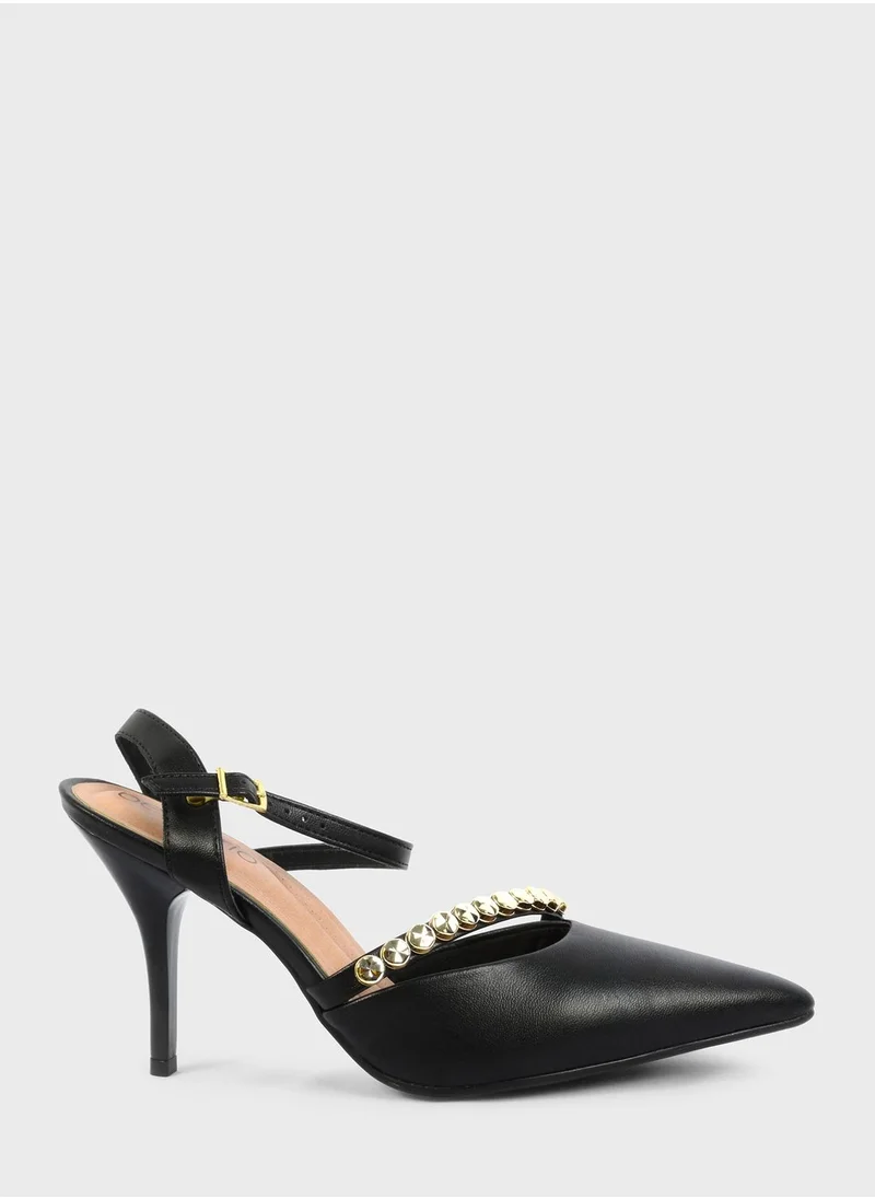 Beira Rio Cockle Pointed Toe Ankle Strap Pumps