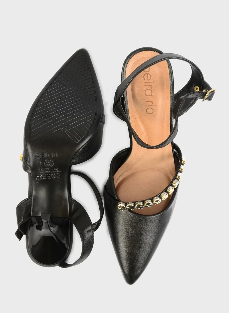 بيرا ريو Cockle Pointed Toe Ankle Strap Pumps