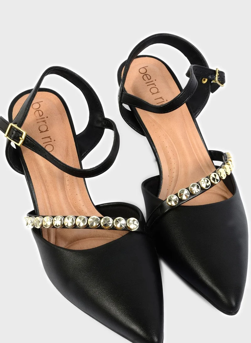 بيرا ريو Cockle Pointed Toe Ankle Strap Pumps