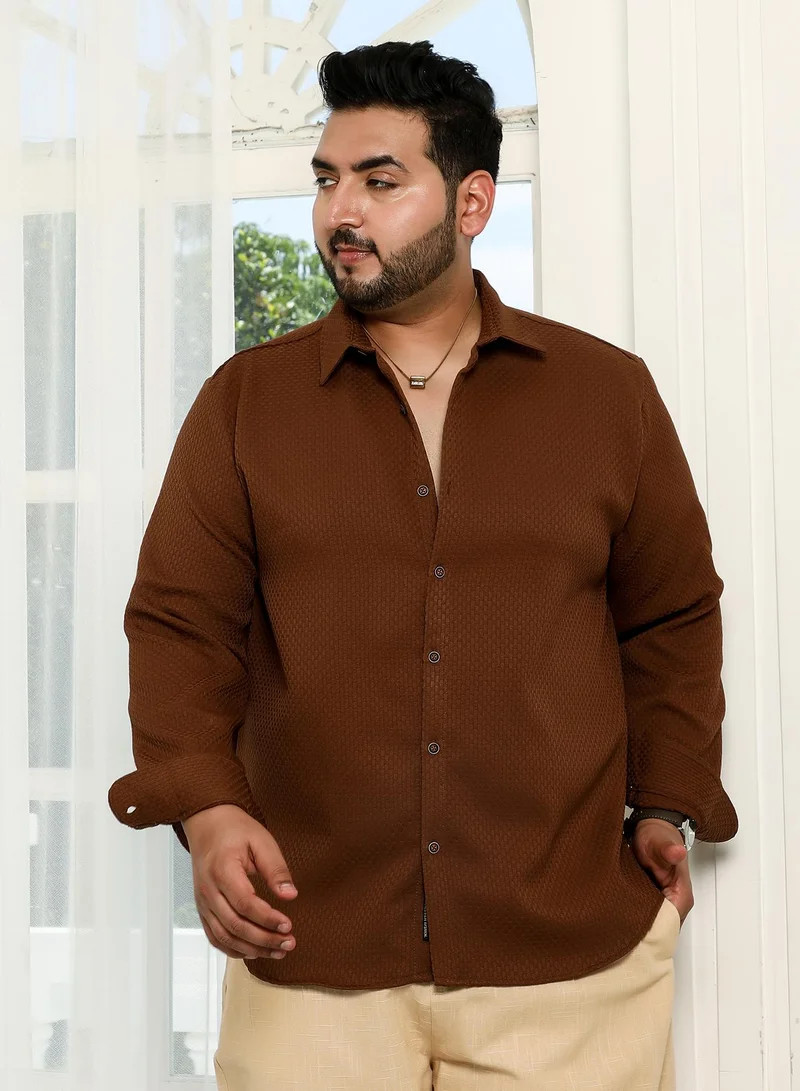 انستافاب بلس قميص رجالي مقاس بلس بني شوكولاتة بنسيج متشابك للملابس الكاجوال بياقة ممتدة وأكمام طويلة بأزرار