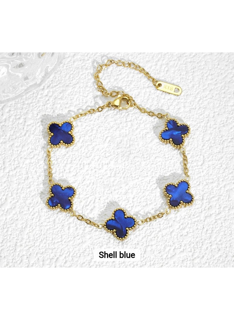 جوليا ستور سوار من الفولاذ المقاوم للصدأ مطلي بالذهب عيار 18 قيراطًا بتصميم عصري فاخر على شكل أربع أوراق برسيم للنساء - Image 5