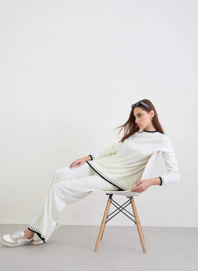 ستايلي طقم منسق من جوغر وسويتر محبوك بتفاصيل مُتباينة