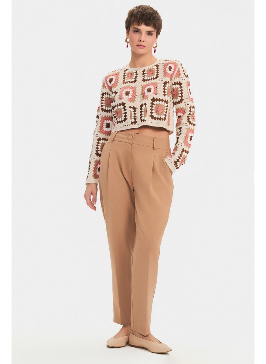 JUNE Women's Geometric Patterned Crop Knitwear Cardigan  - Image 4