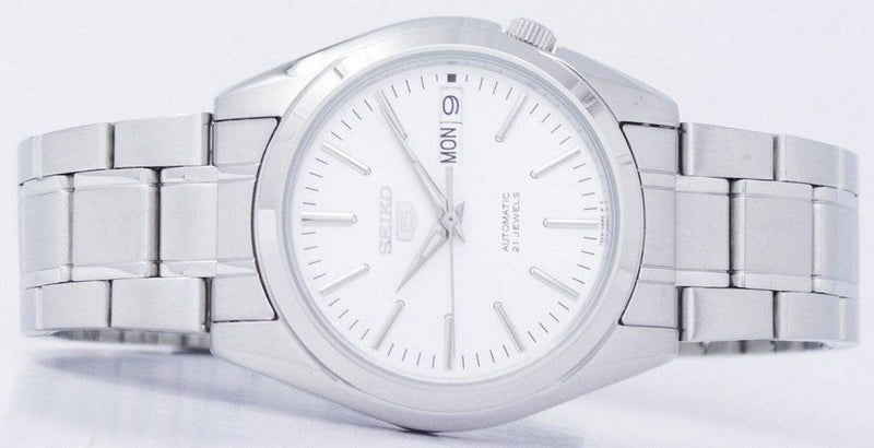 Seiko 5 Sports Automatic 21 Jewels Day/Date Luminous Hands SNKL41K1 Mens Watch - Image 4