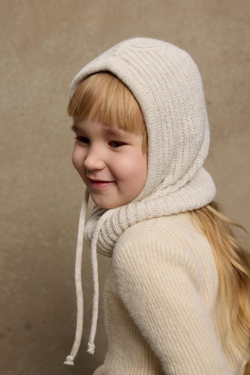 Fahhar Kids Children's Snow Beanie with Rope Stone  - Image 4