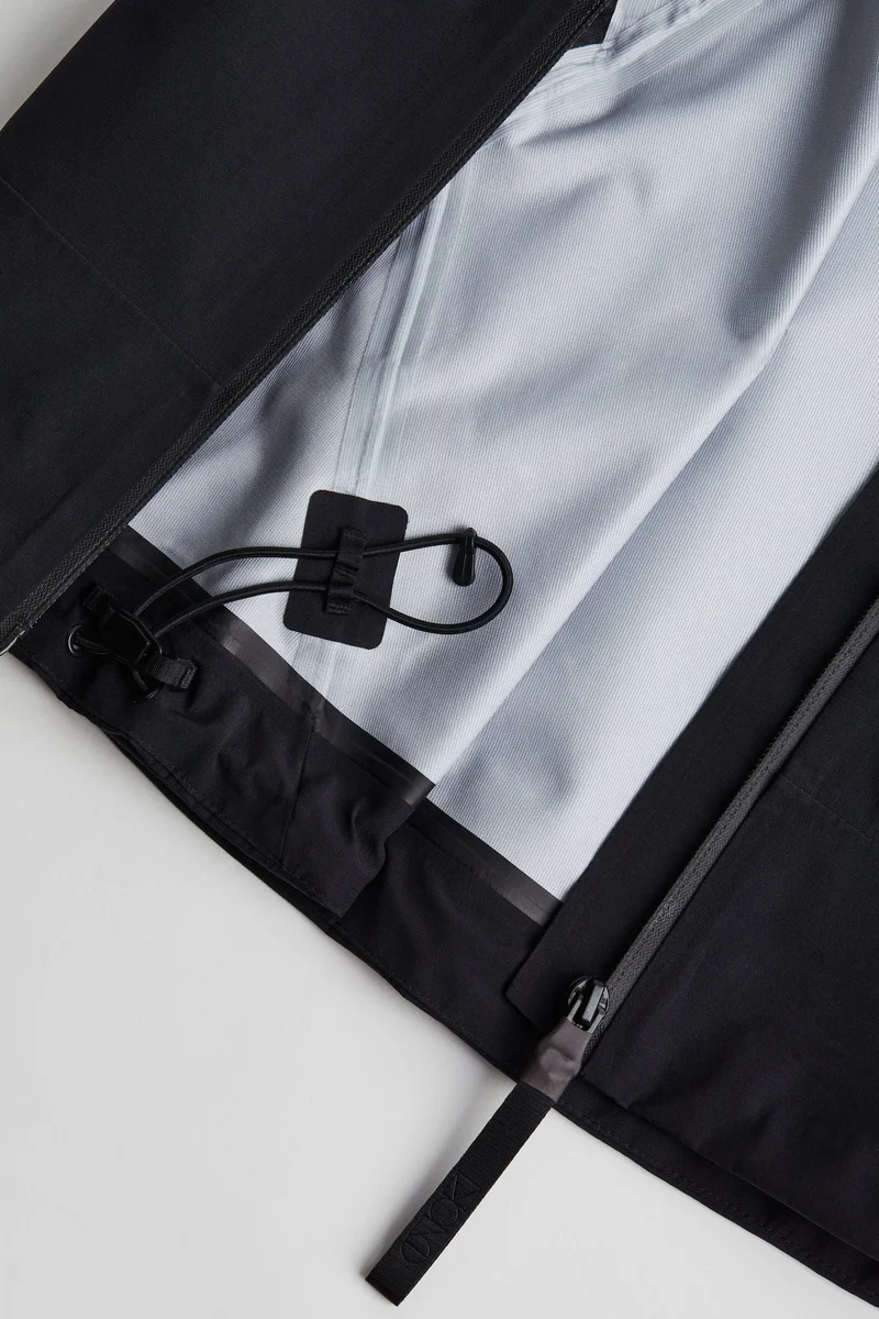 اتش اند ام جاكيت مقاوم للماء