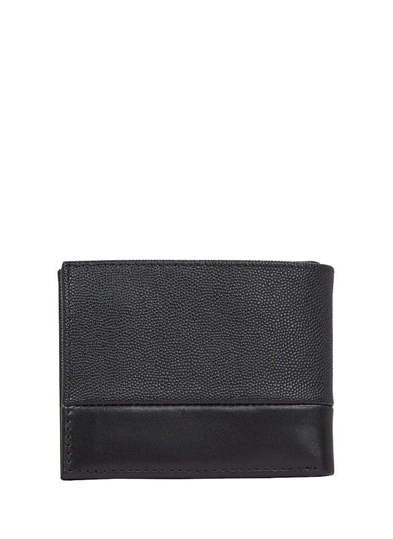 Logo Detailed  Bifold Wallet - pzsku/ZBC1767277FCF19885CB8Z/45/_/1732189709/40b905f6-13d6-4512-8cb2-93b82641178d