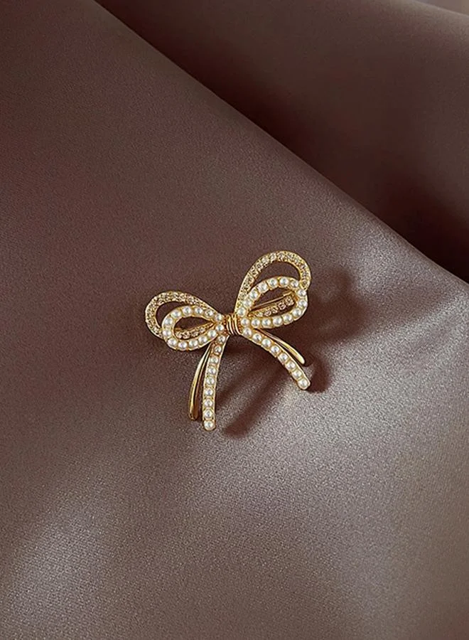 تايك تو دبوس بروش ذهبي على شكل فيونكة مع لآلئ