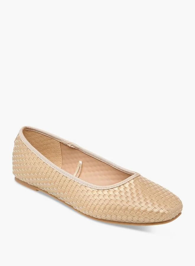 فلورا بيلا من شو إكسبرس حذاء باليرينا نسائي سهل الارتداء بنعل مربع وملمس مميز