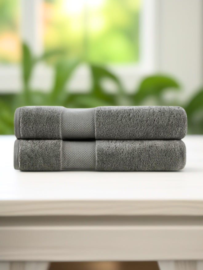 1CHASE Pack of 2 - Luxury Cotton Bath Towel, Black 70x140cm - Image 1