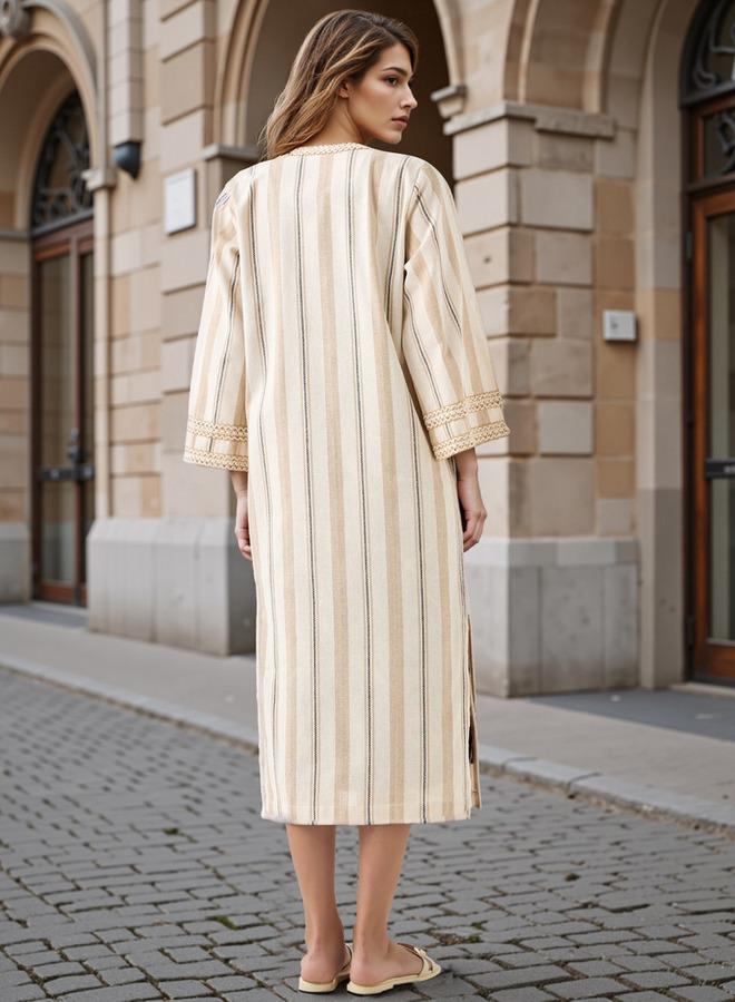 ايكونيك فستان ميدي مطبوع باللون البني - Image 3