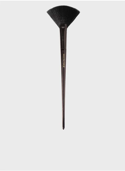 Max Factor Max Factor Pro Fan Brush by Mashael Ajeel – F5