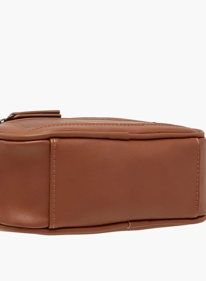 دوتشيني Men's Textured Pouch with Zip Closure and Handle