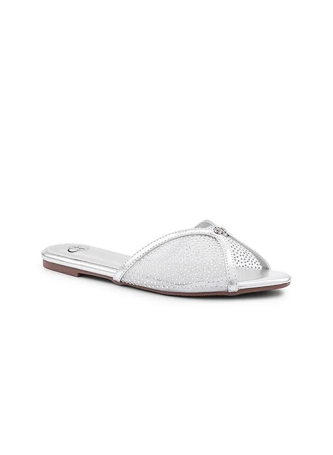 IconStyle Shiny flat sandal perfect for casual occasions.