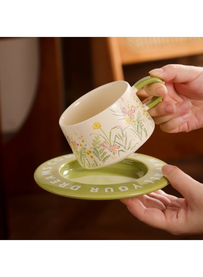 Vintage Ceramic Coffee Cup and Saucer Gift Set, 300ml Large Capacity Coffee Cup Set with Gift Box, Elegant Floral Hand-Painted Design, Perfect for Coffee，Tea and Espresso Lovers, Best Gift for Family and Friends Any Occasions
