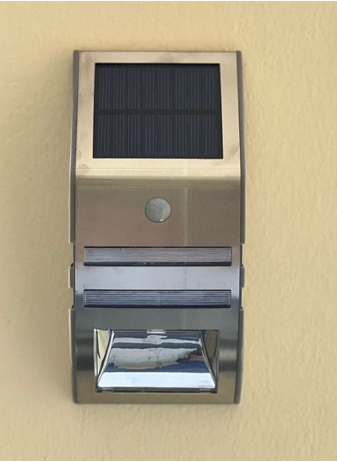 GCC ENERGY - Solar Motion Sensor Led Wall Lamp (Silver) - Image 1