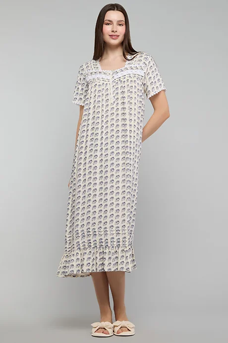 أر أند بي Patterned Nightdress with Sweetheart Neck and Short Sleeves