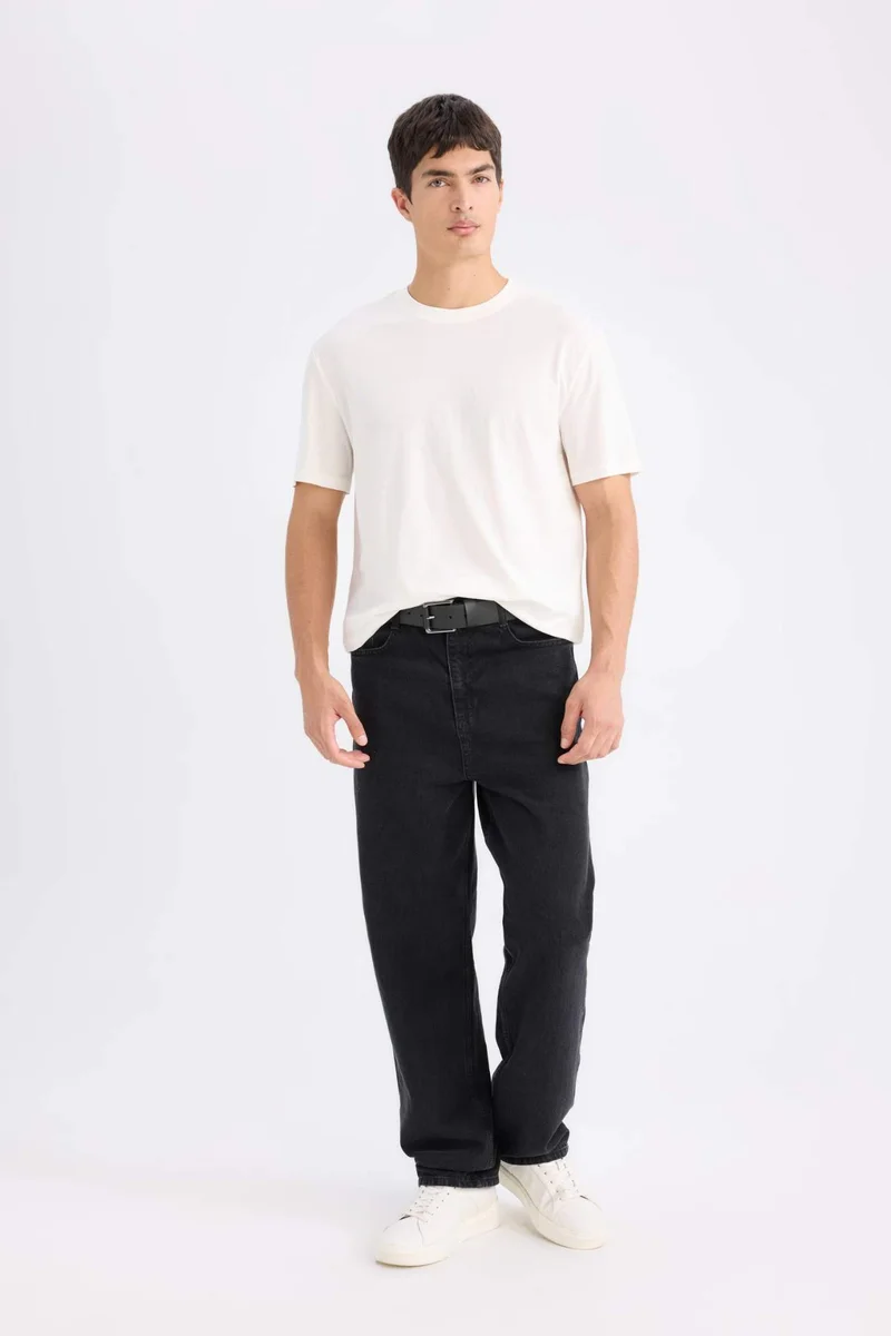 ديفاكتو New Regular Fit Crew Neck Basic Short Sleeve T-Shirt