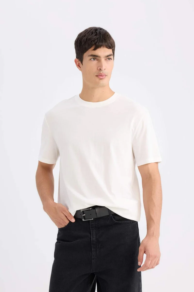 ديفاكتو New Regular Fit Crew Neck Basic Short Sleeve T-Shirt