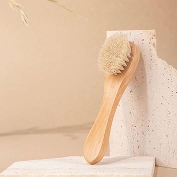 Salmue Wooden Handle Facial Brush Gentle Peeling for Sensitive Skin Exfoliation and Cleansing - Image 3