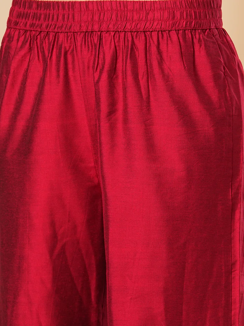 globus Women Printed Regular Kurta With Trousers & With Dupatta