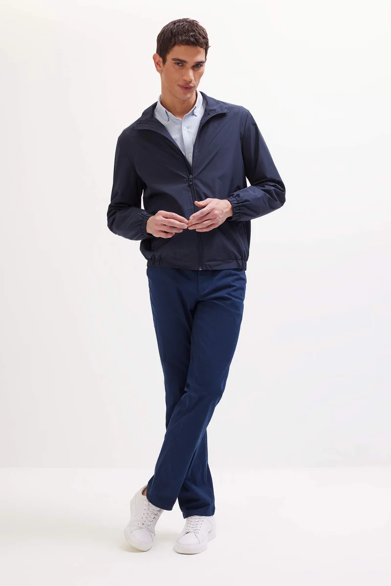 ديفاكتو Regular Fit Stand Collar Zippered Jacket