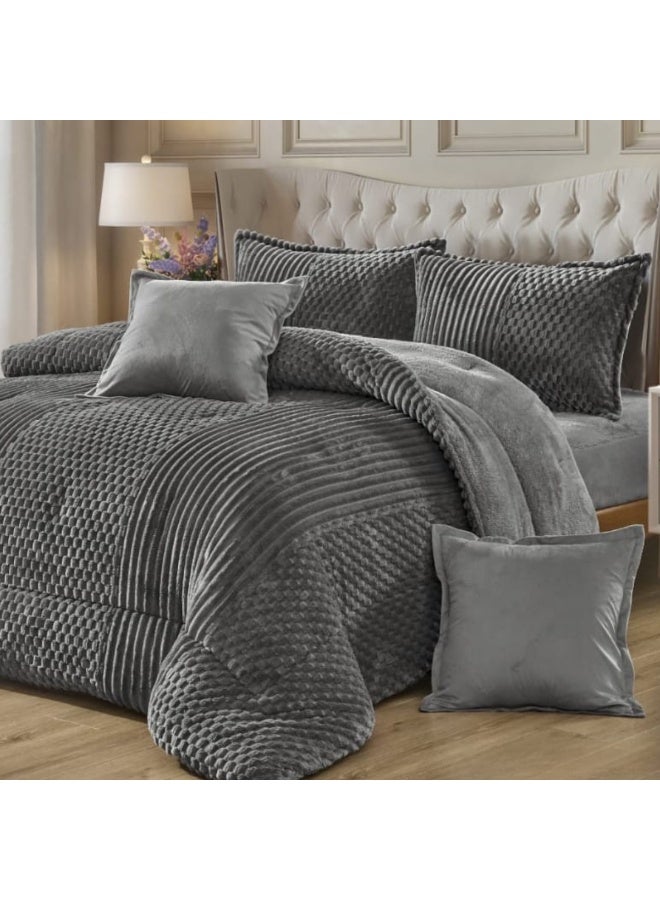 مون طقم مفارش يتكون من 6 قطع - 1 مفرش شتوي نفرين نظام وجهين وجه مخمل وجه فرو صناعي + 1 شرشف + 2 أكياس مخدة + 2 أكياس وسادة مربعة - مقاس المفرش 230X250 سم - Image 2