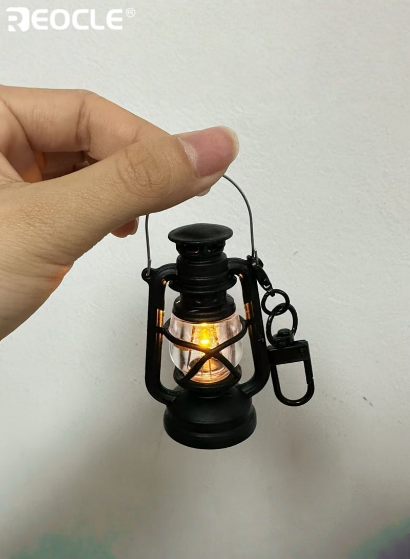 REOCLE Vintage Lamp Keychain with Flickering Flame Effect and Battery Power Mini Electronic Lantern with Antique Design for Backpack Decor - Image 5