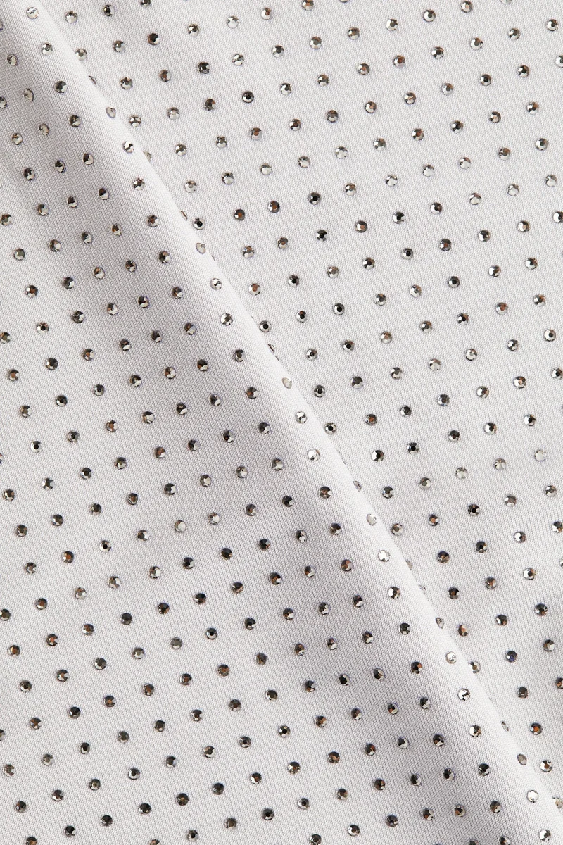 اتش اند ام بلوزة مزينة بزخارف