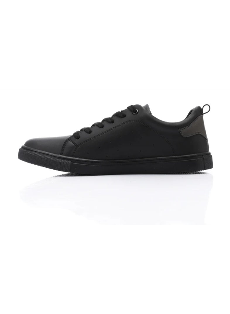 Amza black flat sneaker for every day use - Image 3