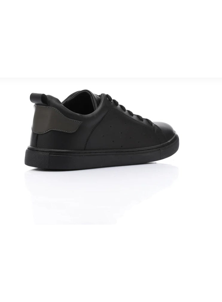 Amza black flat sneaker for every day use - Image 4