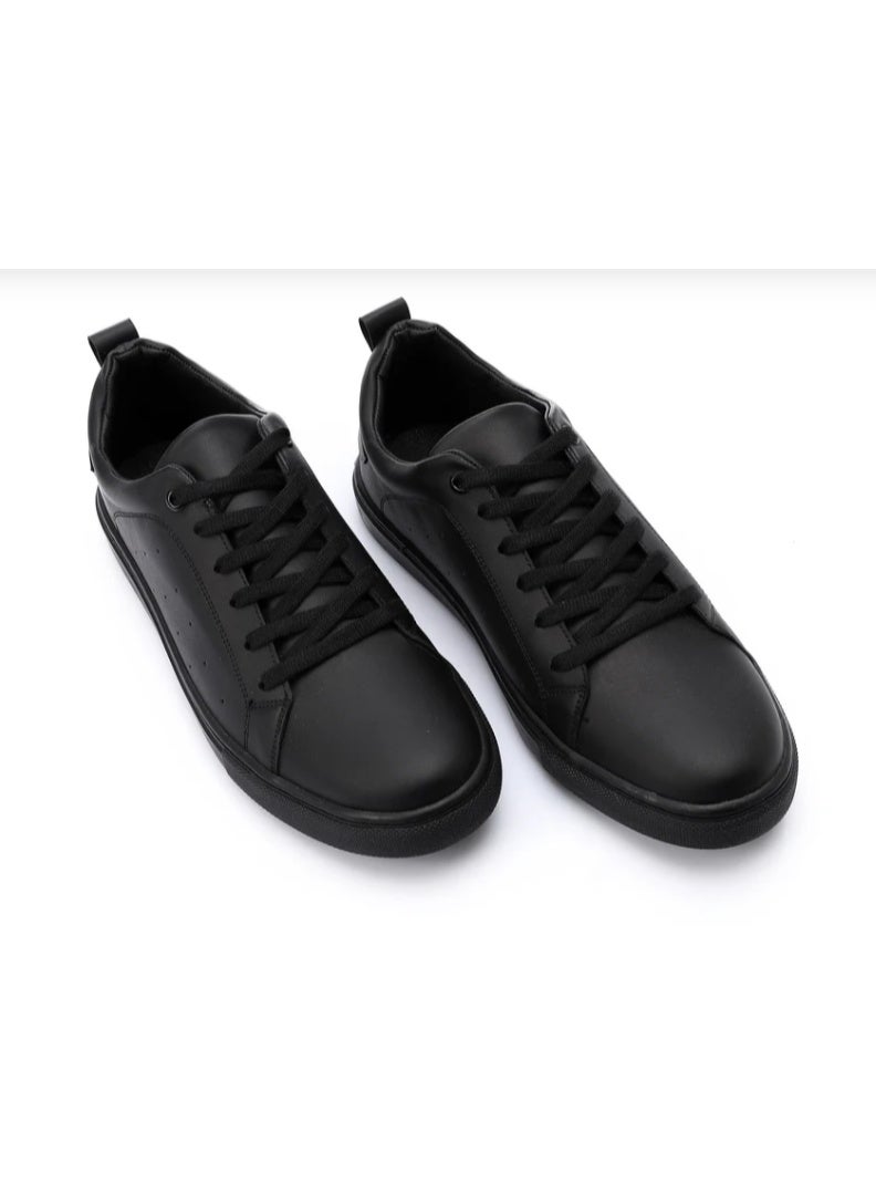 Amza black flat sneaker for every day use - Image 1