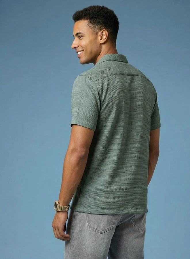 هير أند ناو Men Self Design Casual Shirt