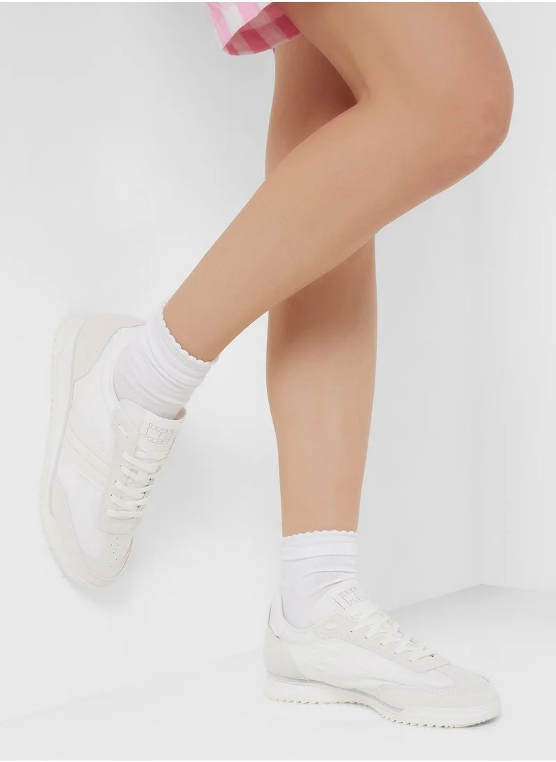تومي جينز Retro Lace Up Low Top Sneakers