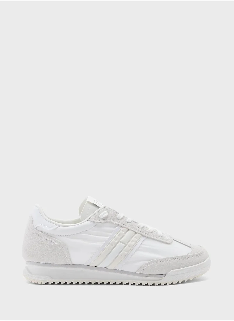 تومي جينز Retro Lace Up Low Top Sneakers