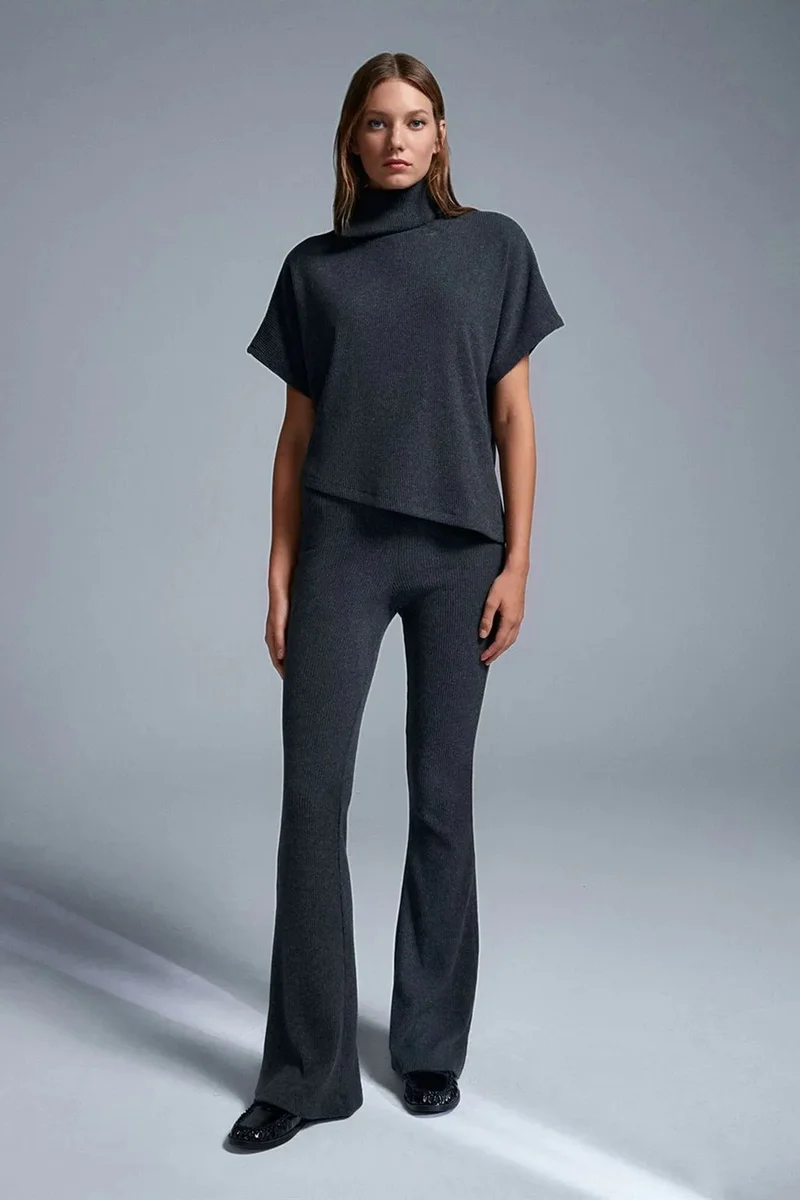 DILVIN High-Waist Flare Knit Pants