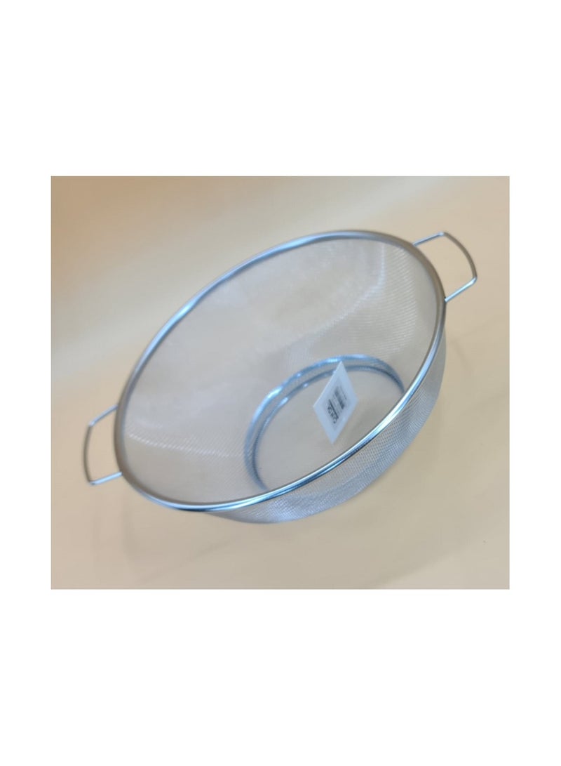 Premium stainless steel kitchen strainer with handles and one-piece base,