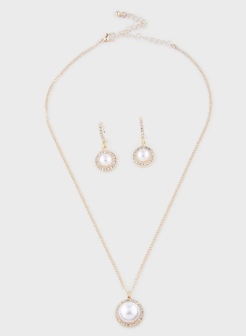 Ella Limited Edition Pearl Pendant Necklace & Earrings Set